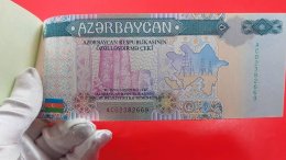 1996-cı ilin "ÇEK"ləri satılıb - FOTO