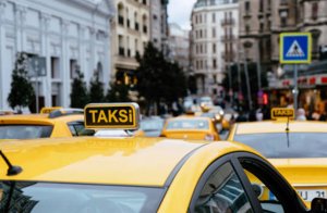 Sayı 7000-ə qədər azalan taksilərdə qiymətlər artacaq (VİDEO)