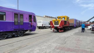 Rusiyadan alınan metro qatarlarından biri artıq Bakıdadır (FOTO)