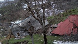 Lerikdə torpaq sürüşməsi: Dövlət orqanları hərəkətə keçdi (FOTO/VİDEO)