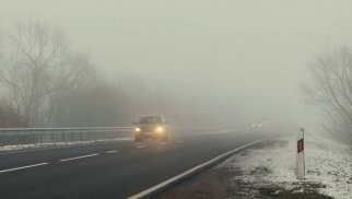 Yol polisi dumanlı hava şəraiti ilə bağlı sürücülərə xəbərdarlıq etdi