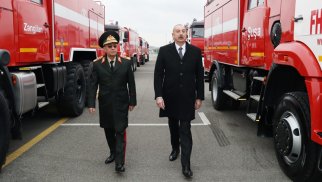 Prezident yeni alınmış xüsusi təyinatlı texnikalar və təcili tibbi yardım avtomobilləri ilə tanış oldu (FOTO/YENİLƏNİB)