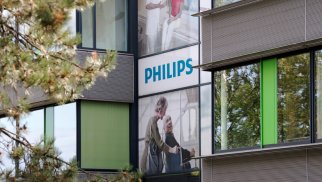 “Ferrari”nin ən böyük səhmdarı “Philips”in payını aldı