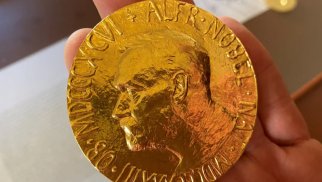 Bu gün Nobel həftəsi başlayır: laureatlar nə qədər pul alır və medallarda nə təsvir olunur? - İnfoqrafika
