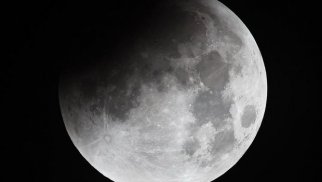 Ayın ölçüsü 100 metr kiçilib: Astronavtların həyatı təhlükədə - FOTO
