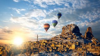 Türkiyə 2023-cü ildə turizm sektorundan rekord nəticə əldə edib