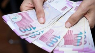 Azərbaycanda maaşlar 100 manata qədər artdı