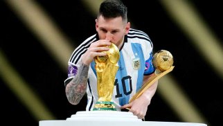 Messi 1,4 milyardlıq müqavilədən imtina edib