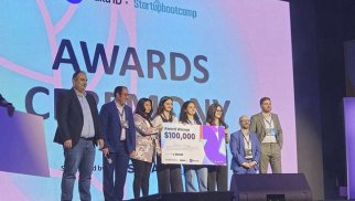 Bakı Ali Neft Məktəbinin komandası 100 000 $ investisiya qazandı