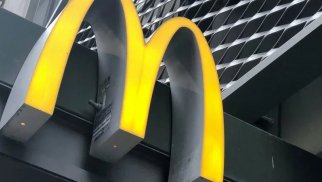 Pis sürpriz. McDonald's satışları son üç ildə ilk dəfə düşdü - Səbəb nədir?