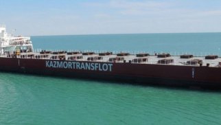 “Kazmortransflot” Aktau-Bakı marşrutu ilə neft nəqlini 2,4 dəfə artırıb