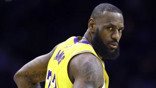 Lebron Ceyms tanınmış klubu almaq qərarına gəlib