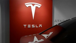 "Tesla" ABŞ-də 9000-dən çox avtomobili geri çağıracaq