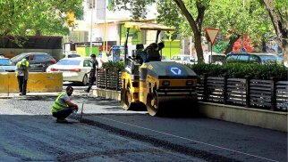 Bakının bu küçəsində təmir işləri aparılır