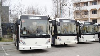 Sumqayıt köhnə avtobuslarla vidalaşır