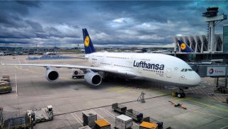 "Lufthansa" Tel-Əvivə uçuşların ləğvini il sonuna qədər uzatdı