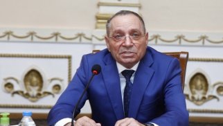 Konstitusiya Məhkəməsinin hakimi yola salınır