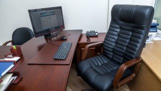 Deputatın şirkətinə 500 manatlıq sifariş