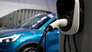 Bir elektromobilin ölkəyə gətirilməsi xərci nə qədərdir?