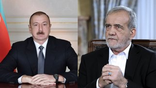 Prezident İlham Əliyevin Məsud Pezeşkian ilə məhdud tərkibdə görüşü başlayıb