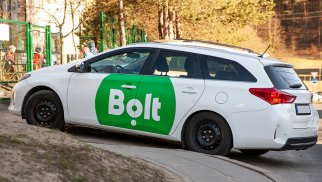 "Bolt"un sürücüsü müştərinin kartından 684 manat oğurlayıb