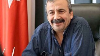 Türkiyə parlamentinin sədr müavini vəfat etdi