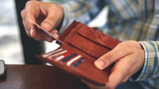 Kartla ödəniş edəndə niyə daha çox pul xərcləyirik? –“Cashless effect”in təsiri