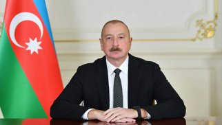 Prezident məscidin təmirinə pul ayırdı