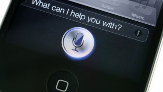 "Apple" "Siri"yə görə yeni funksiyaları vaxtından əvvəl elan etməyəcək