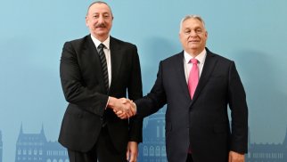 Prezident İlham Əliyev Budapeştdə TDT-nin qeyri-rəsmi iclasında iştirak edir