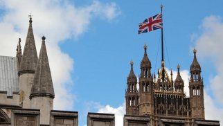 Britaniya sanksiyaya məruz qalan rusları evlərini satmağa çağırır