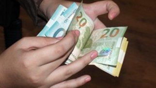 Məhkəmə qərarını dəyişmək adı ilə 5 550 manatlıq dələduzluq