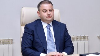İcra başçısı məktəb müəllimini özünə müavin təyin etdi