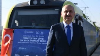 Türk nazir: Bakı-Tbilisi-Qars dəmir yolu ilə daşınmalar 2 dəfəyədək artıb