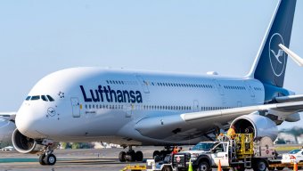Almaniyanın Lufthansa şirkəti İsrailə uçuşları dayandırıb