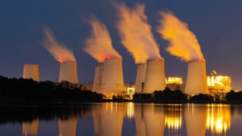 Almaniyada soyuqlara görə 5 il dayanmış kömür elektrik stansiyası yenidən işə salındı