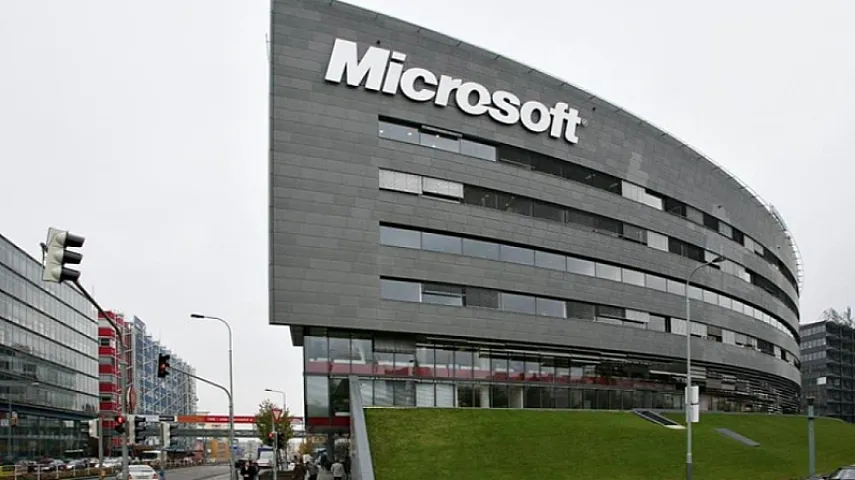 "Microsoft" gələcəyi göstərdi: Ekranlar qalır, tətbiqlər yox olur