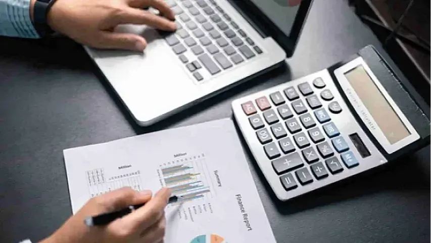 Оборот трех инвестиционных компаний сократился более чем на 1 млрд манатов