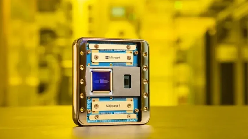 "Microsoft"un yeni kvant çipi mübahisə yaratdı: Qubit ömrü 1000 dəfə artır