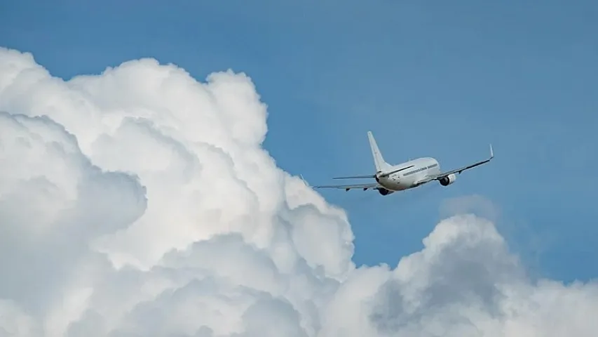 Yaxın Şərq böhranı: Aşağıbüdcəli aviaşirkətlər iflas həddində