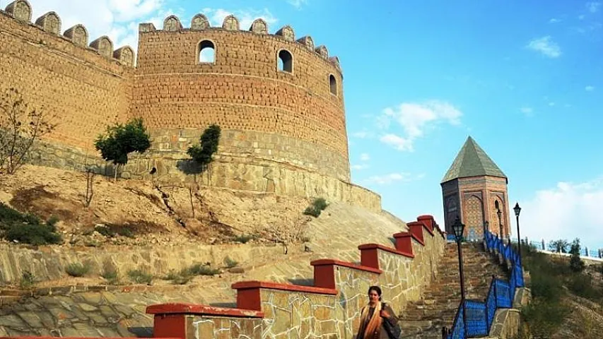 Azərbaycana dini ziyarətə gələnlər yarım milyona yaxın pul xərcləyib