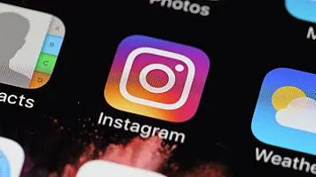 "Instagram" paylaşımların yerini dəyişməyə icazə verdi