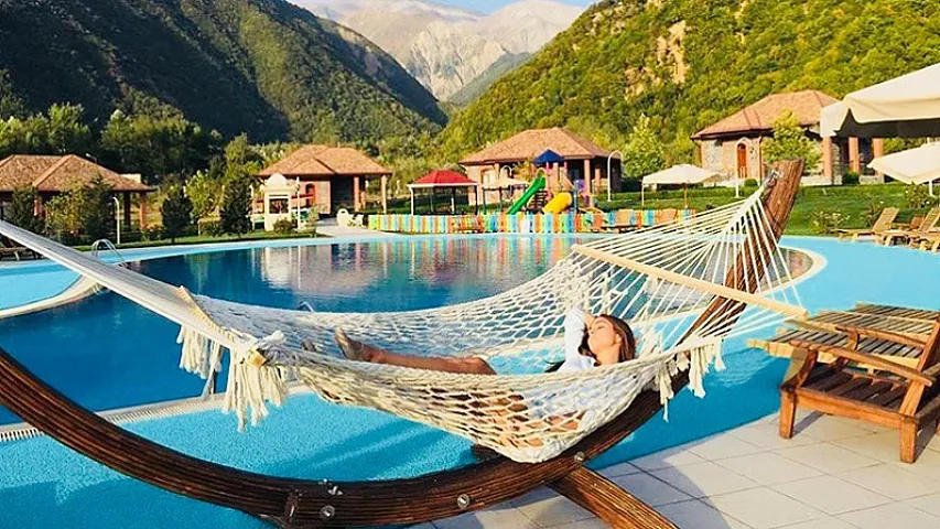 Azərbaycanın turizm bölgələrində ailəvi istirahət neçəyə başa gəlir? 