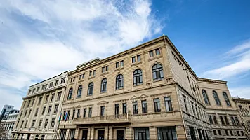 Konstitusiya Məhkəməsi: Borc müqavilələri yazılı sübutlarla təsdiq edilməlidir