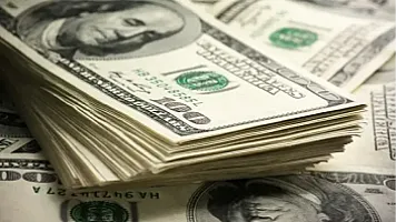 İlk 5 ayda nağd xarici valyuta alışı satışdan 311 milyon dollar çox olub