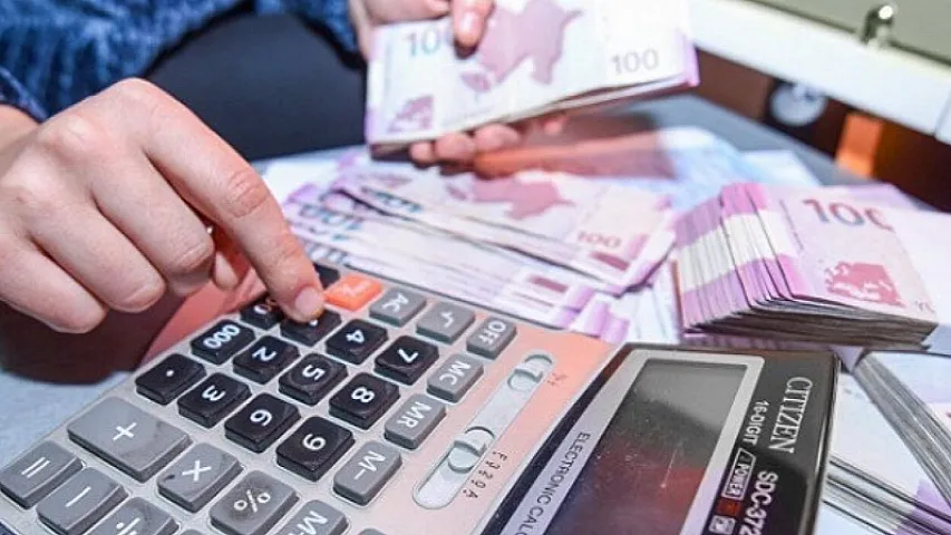 Orta sahibkarlığa verilən kreditlər 400 milyon manatdan çox artıb