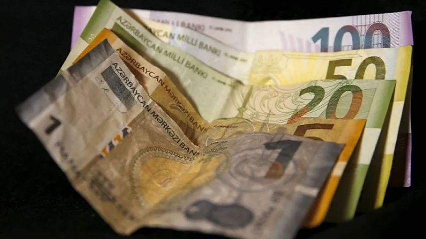 Ölkədə dövriyyədə olan nağd pullar 2,7 mlrd. manat artıb 