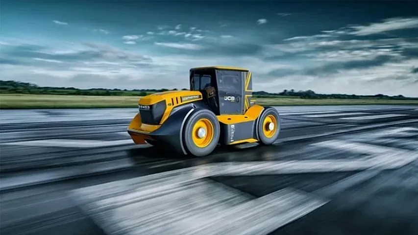 Dünyanın ən sürətli traktoru: "Formula 1" mühəndisliyi ilə əldə olunan rekord