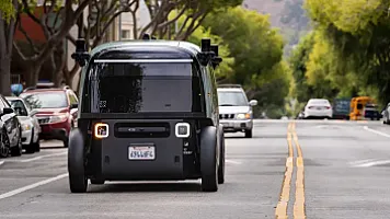 "Amazon"un robotaksisi tüstü səbəbindən çaşdı - "Zoox" 105 avtomobili geri çağırdı