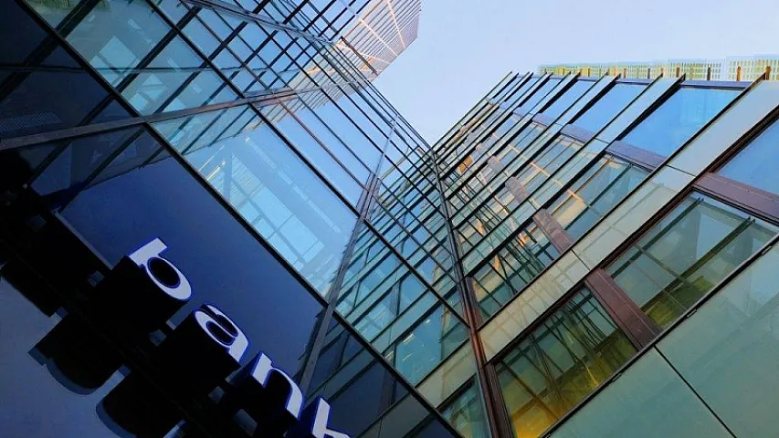 Ən böyük faiz gəliri əldə edən bankların RENKİNQİ
